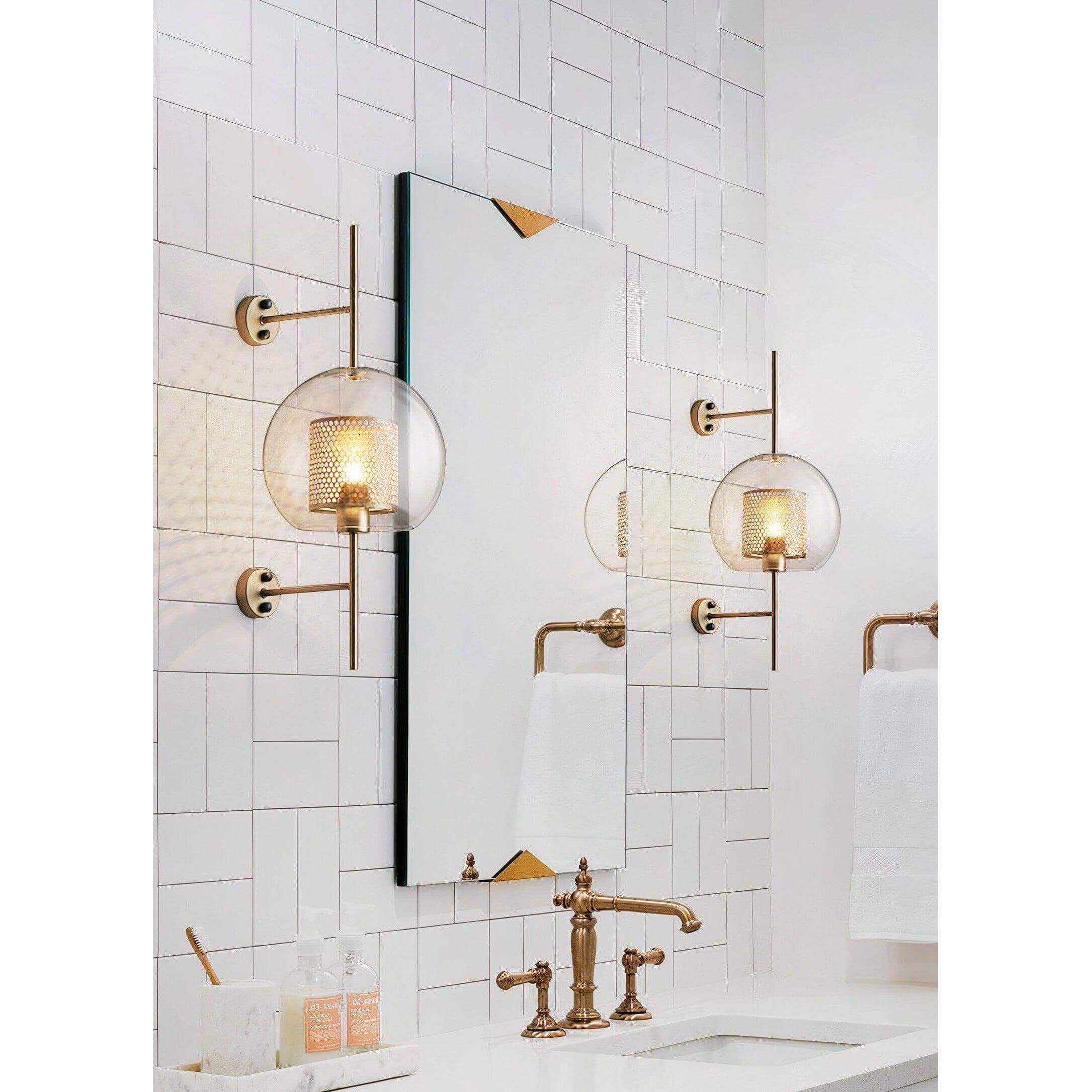 CLEMENTINE WALL LIGHT